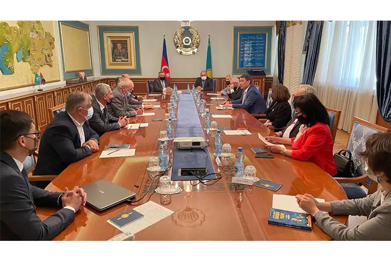 В Баку состоялся круглый стол, посвященный 30-летию Независимости Казахстана