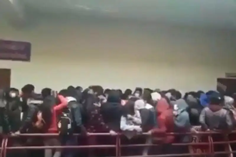 Видео давки, в которой погибли люди, снято не в Казахстане