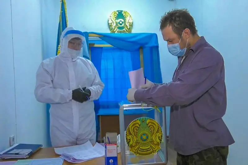 Как проходила процедура голосования задержанных в ИВС в Усть-Каменогорске