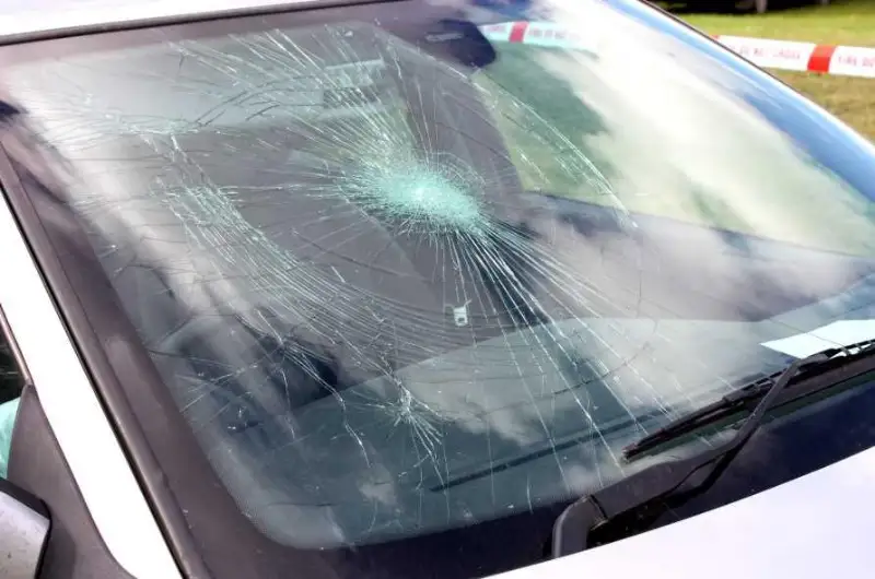 Камнями закидал машину бывшего работодателя житель СКО