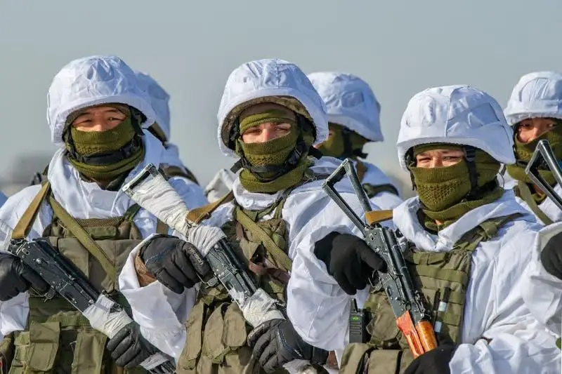 Боевые стрельбы проходят на полигоне «Илийский» в Алматинской области