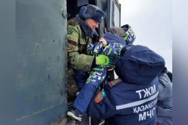 Более 1 700 человек спасено на автодорогах за зимний период - МЧС РК