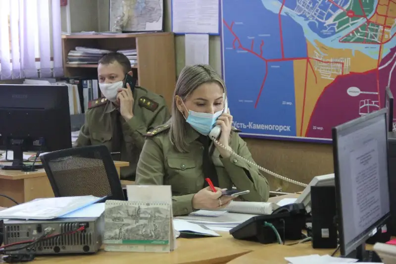 Алло, это Алла Пугачева: о необычных вызовах уходящего года рассказали спасатели ВКО