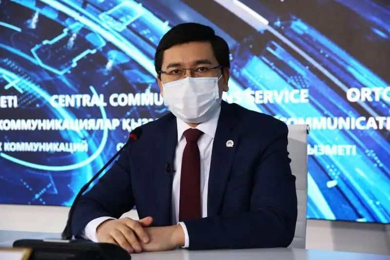 Сразу три вакцины получил Асхат Аймагамбетов