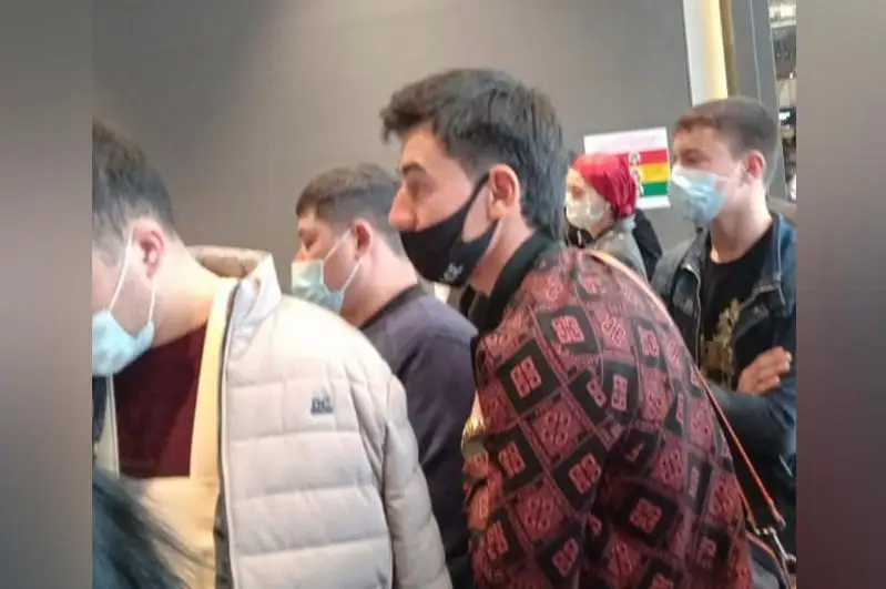 30 пассажиров самолета опоздали на рейс Туркестан - Алматы: в авиакомпании дали пояснения