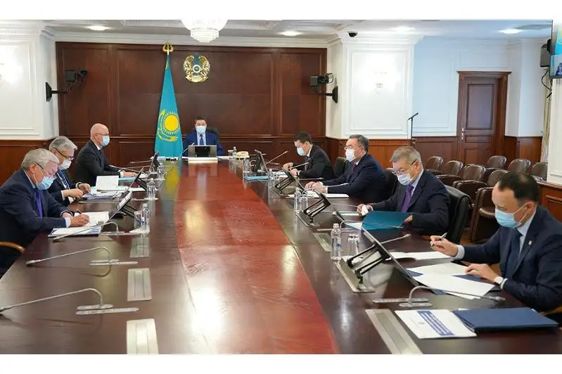 Аскар Мамин: Необходимо обеспечить дальнейший рост в машиностроении, легкой промышленности, производстве продуктов питания