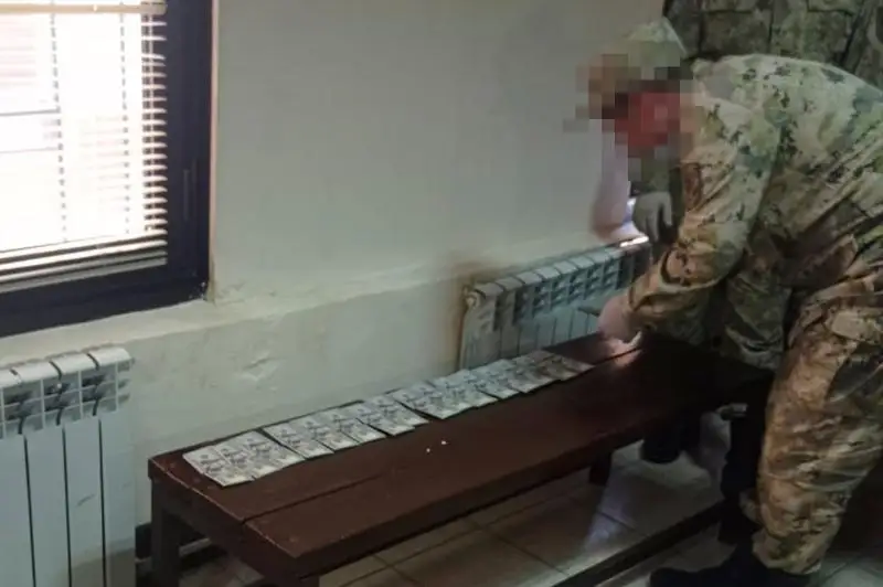 Более 88 тыс долларов пытались незаконно вывезти из Казахстана