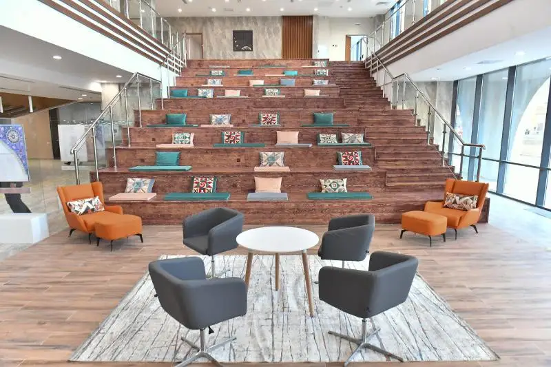 Уникальную библиотеку Farab откроют в Туркестане