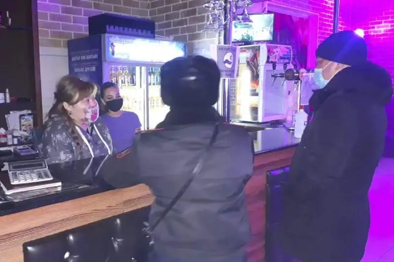 Выявлять нарушения ограничительных мер продолжают в ВКО