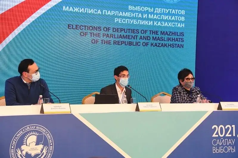 В Алматы подвели предварительные итоги работы штаба ОФ «Дорогу молодым»