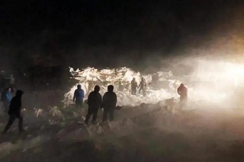 Сход лавины в России: число погибших увеличилось