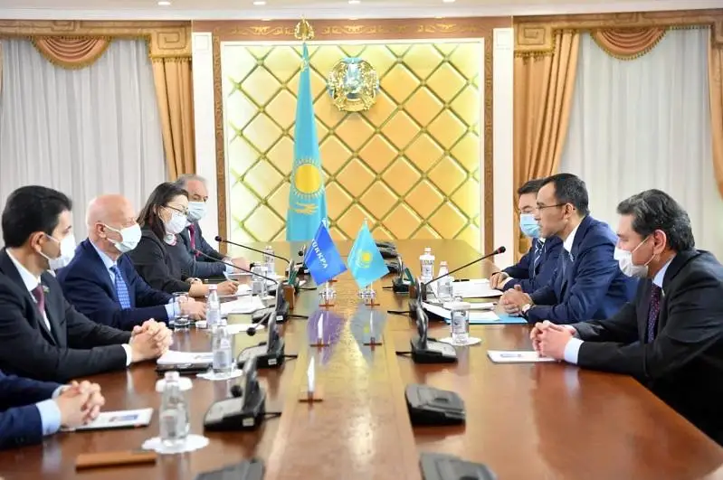 Спикер Сената встретился с наблюдателями от Парламентской Ассамблеи тюркоязычных стран