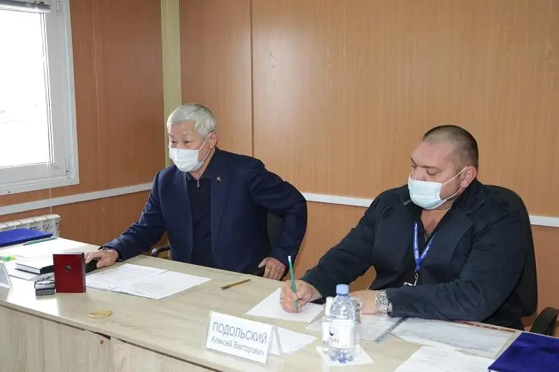 Бердибек Сапарбаев встретился с коллективами таласских предприятий