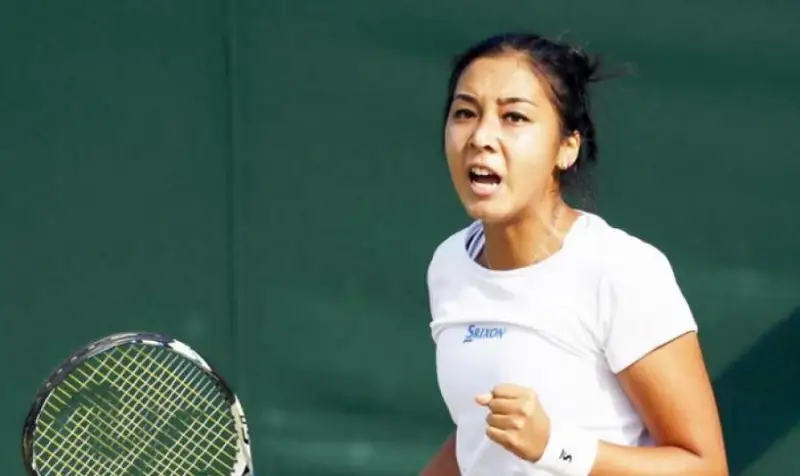 Зарина Дияс проиграла на старте турнира по теннису в Абу-Даби