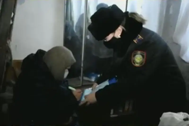 Годы неуверенности и страха позади: женщина 30 лет жила без документов в Караганде