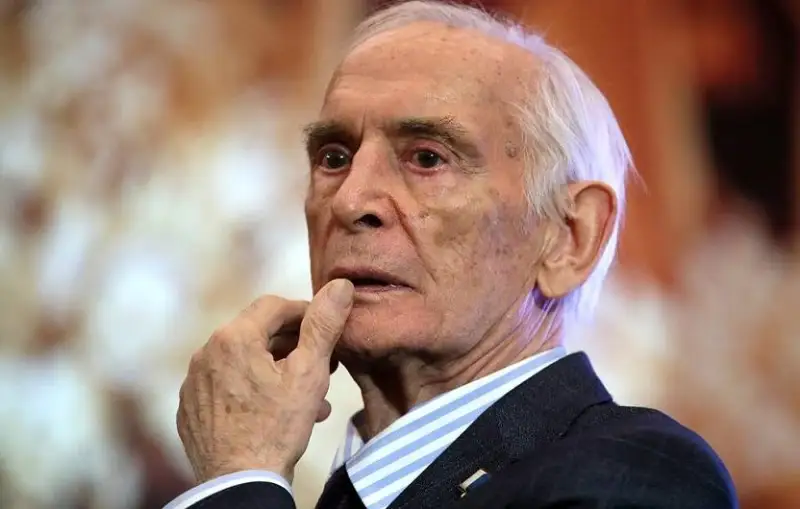 Ушел из жизни Василий Лановой