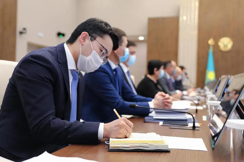 Ускорить вопрос по передаче бесхозных коммунальных сетей  поручил аким Актюбинской области