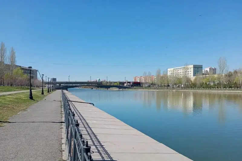 Территорию рек Есиль и Акбулак очистили от мусора в Нур-Султане