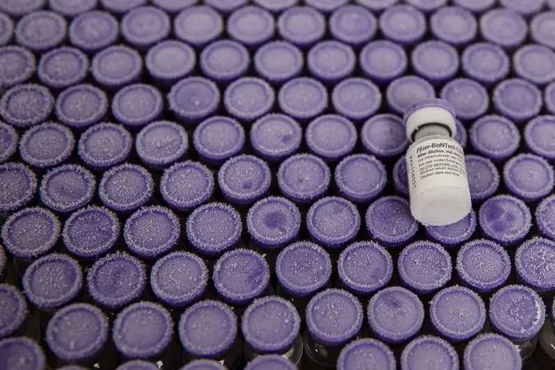 Богатые мексиканцы едут в США за вакциной от коронавируса