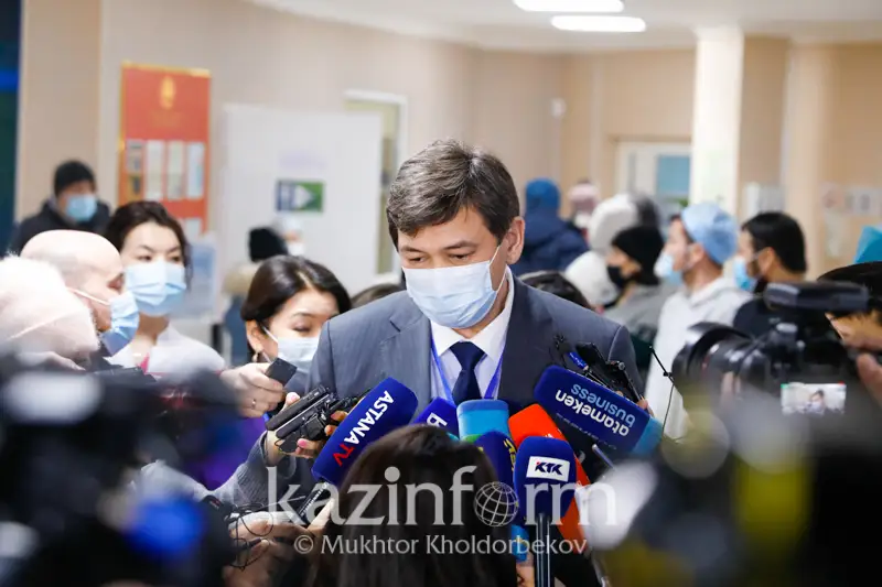 Қазақстанның бас санитары вакцина алғаннан кейінгі хал-жағдайын айтты