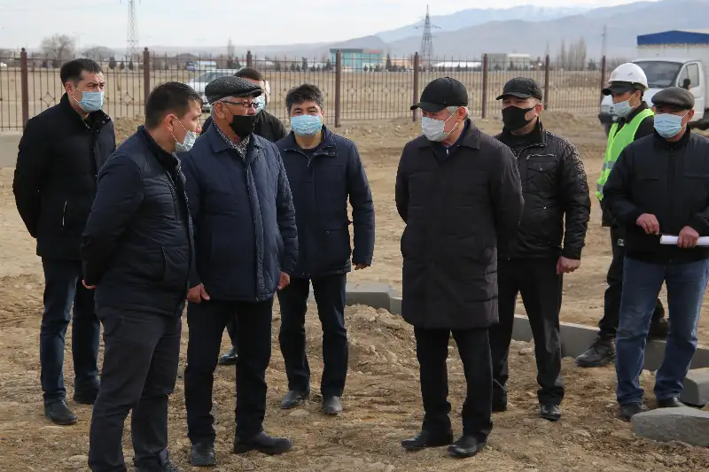 Бердибек Сапарбаев попросил завершить строительство онкоцентра в Таразе раньше срока