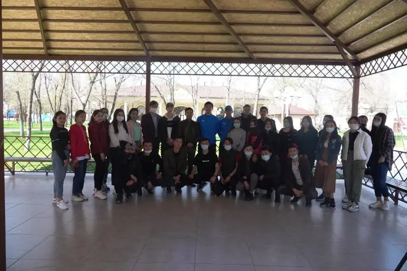 Спортсмены ФК «Тараз» встретились с молодежью