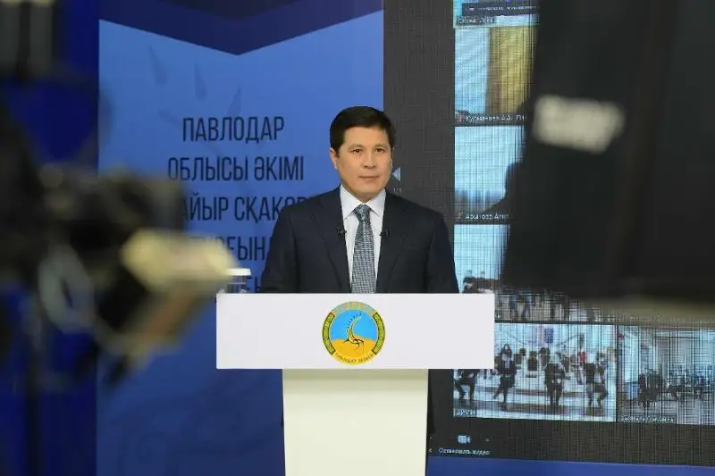 Аким Павлодарской области отчитался перед жителями региона