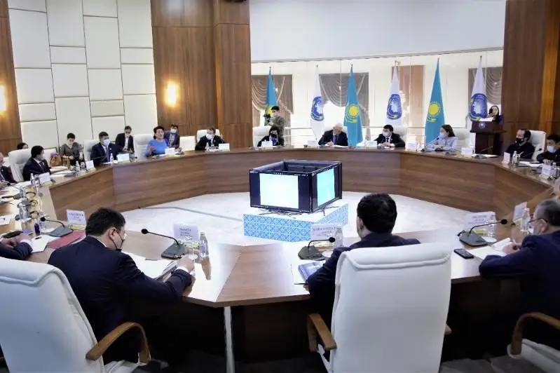 Депутаты маслихата встретились с представителями столичной интеллигенции