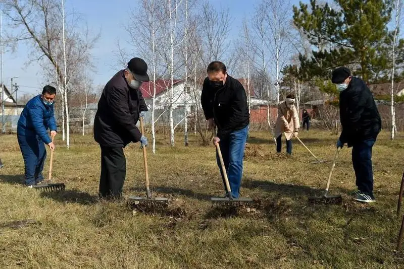 Закрытый сквер: на комментарии в соцсетях отреагировал аким СКО