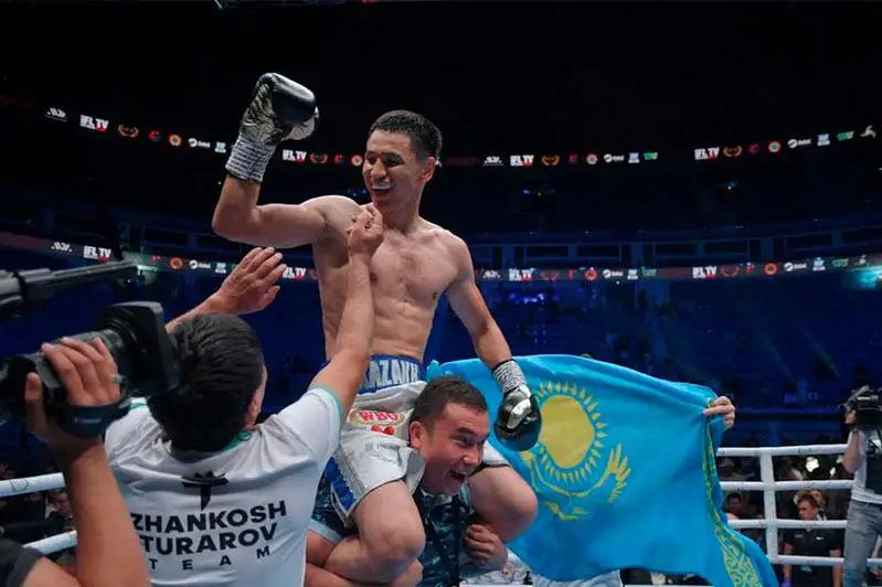 У казахстанского боксера с 24 победами изменилась дата титульного боя