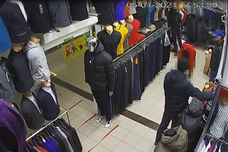 Шесть краж совершил мужчина в одном торговом доме столицы