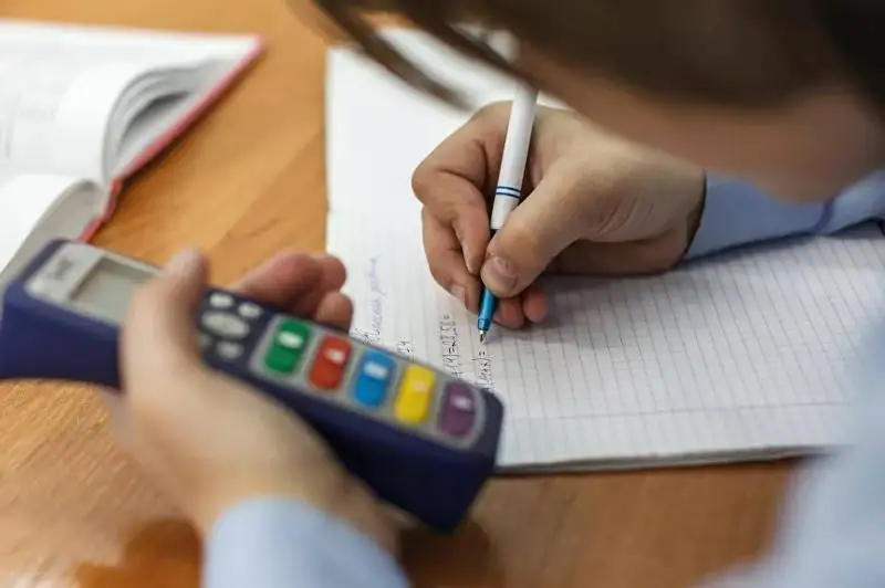 В школах Узбекистана могут продлить каникулы