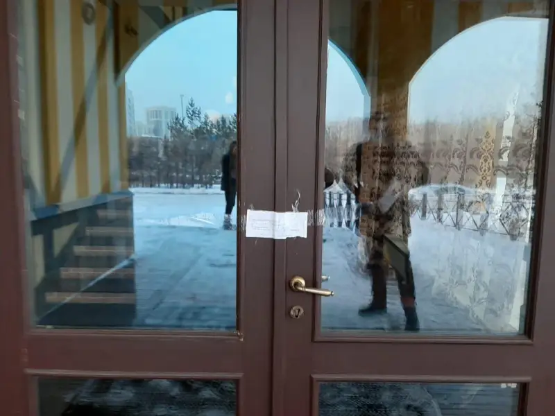 Один из столичных ресторанов опечатали за систематическое нарушение карантина