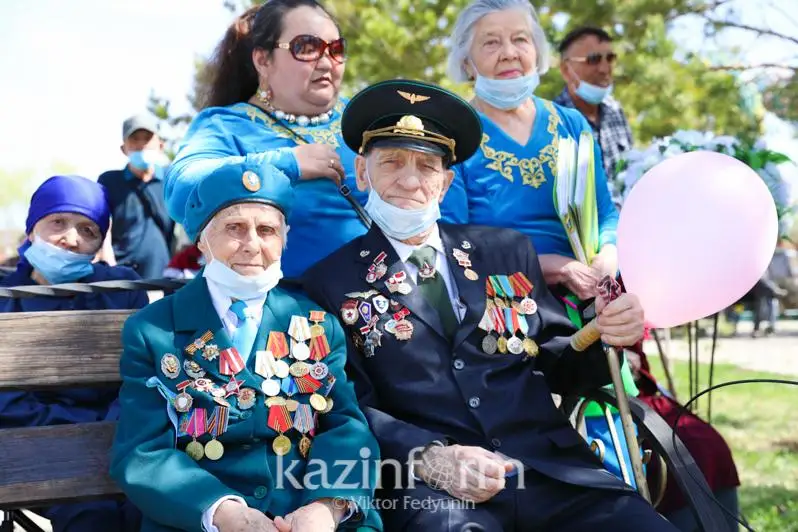 Столичным ветеранам ВОВ раздали подарки