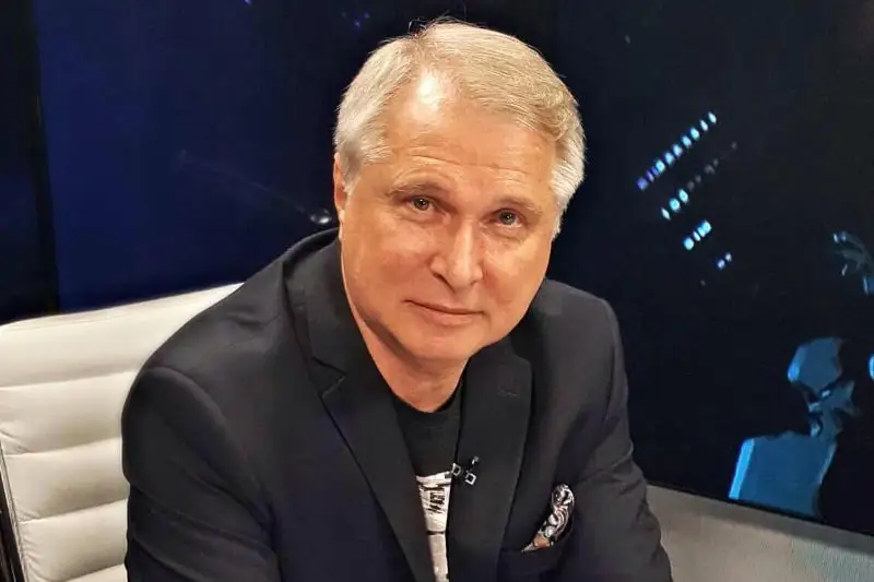 Развитие Казахстана основывается на принципах преемственности - политолог Александр Цинкер