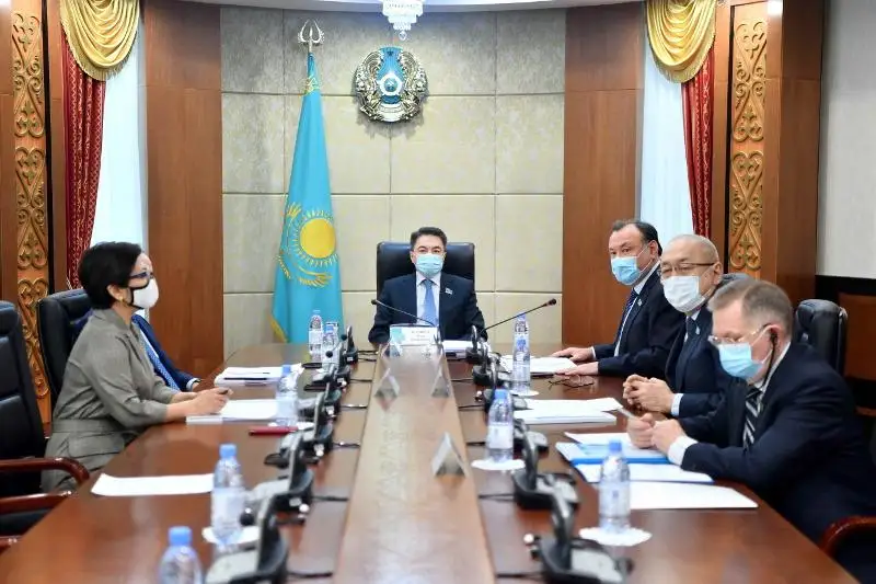 Сенаторы обсудили вопросы совершенствования дипломатической службы