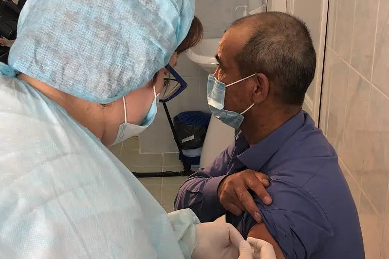 Костанайские поликлиники приступили к вакцинации населения