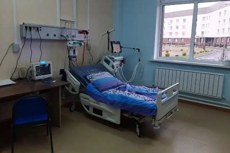 Инфекционный госпиталь для больных с коронавирусом сняли на видео в Алматы