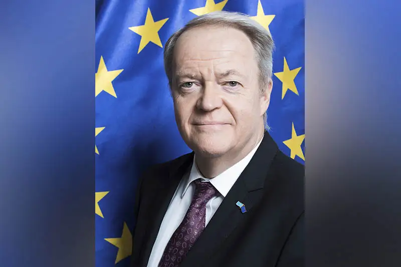 Усилия по восстановлению после пандемии и борьбе с изменением климата должны быть связаны – посол ЕС в РК