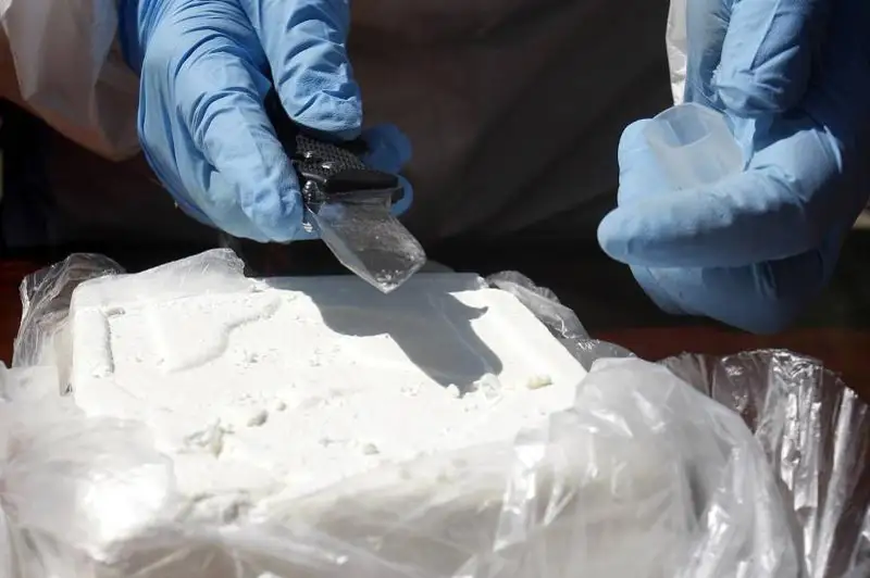 Преступная группа перевозила поездом наркотики в четыре города РК