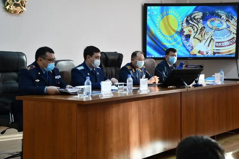 Главный акмолинский полицейский провел личный прием в Бурабайском районе