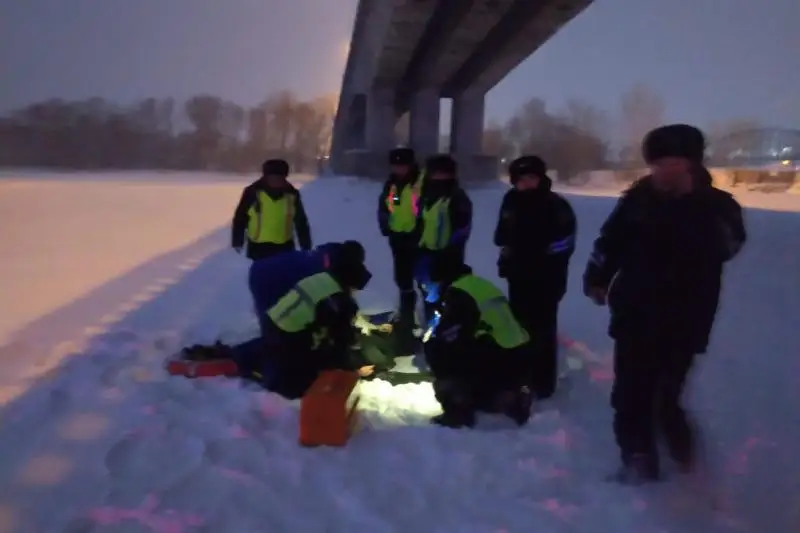 17-летний юноша спрыгнул с автогужевого моста в Семее