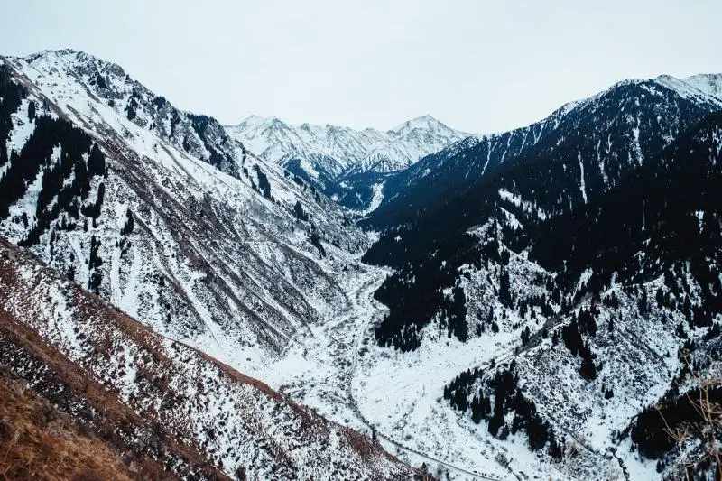 Ограничения по посещению Большого Алматинского ущелья введут в Алматы