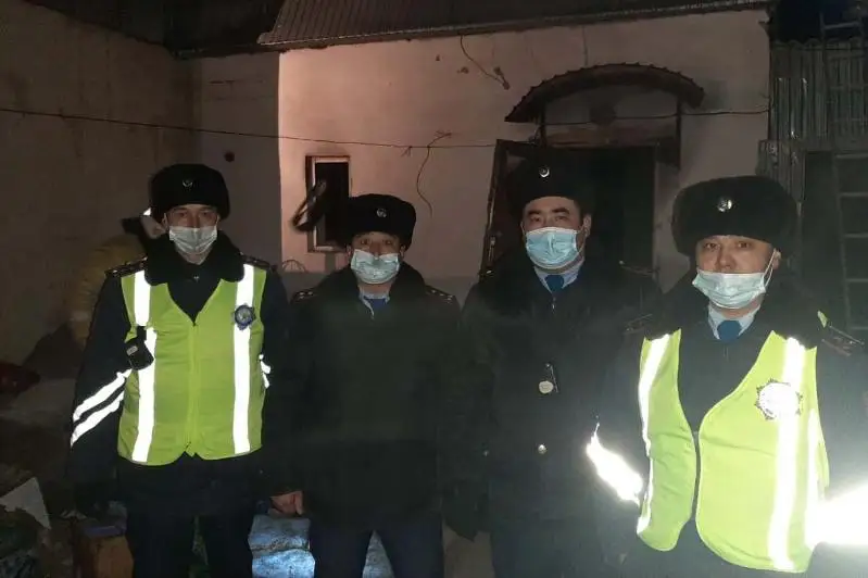 Полицейские спасли 42-летнего кызылординца из задымленного дома