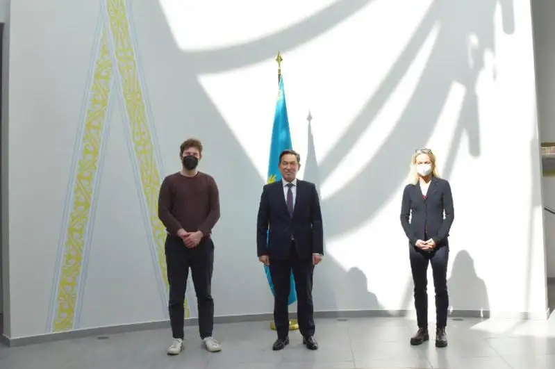 Посол Казахстана встретился c немецкими евродепутатами