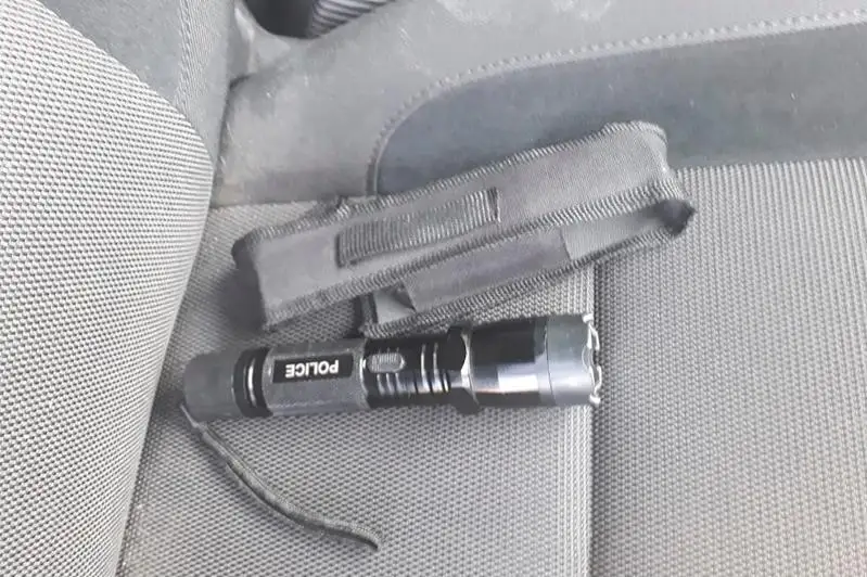 Электрошокер, винтовку и пистолет изъяла у трех человек павлодарская полиция