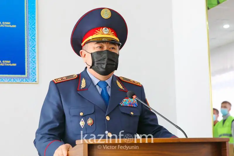 Ерлан Тургумбаев посетил департаменты полиции на западе страны