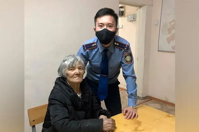 Заблудившуюся пенсионерку нашел рудненский участковый