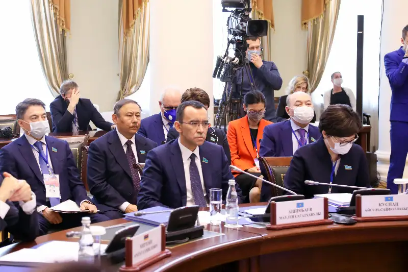 Казахстанские парламентарии приняли участие в заседании Совета МПА СНГ