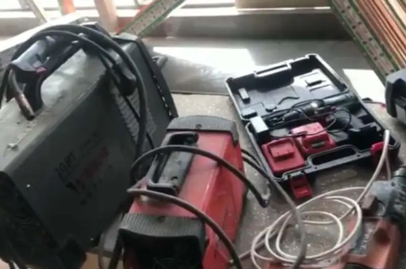 До семи лет лишения свободы грозит подозреваемому в краже инструментов в Таразе